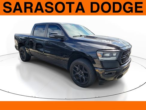 Used 2023 RAM 1500 Laramie AWD/4WD image 1