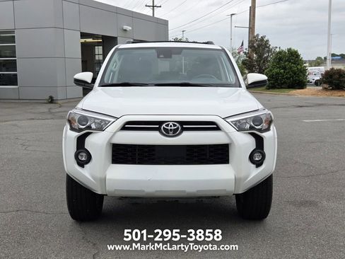 Used 2024 Toyota 4Runner SR5 AWD/4WD image 8