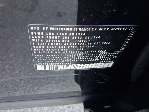 Used 2023 Volkswagen Tiguan SE R-Line FWD image 28