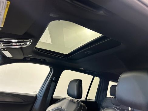 Used 2024 Jeep Grand Cherokee Altitude image 26