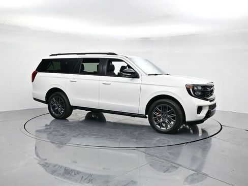 New 2025 Ford Expedition Max Platinum w/ Stealth Performance Package image 4