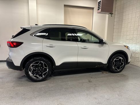 New 2026 Ford Escape Platinum w/ Premium Technology Package image 23