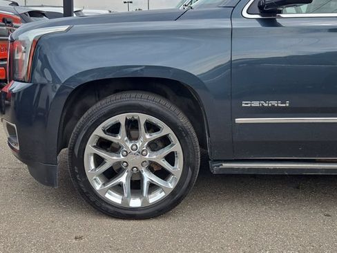 Used 2020 GMC Yukon XL Denali w/ Denali Ultimate Package AWD/4WD image 10