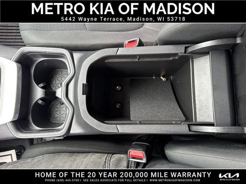 Used 2021 Toyota RAV4 LE AWD/4WD image 28