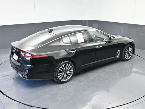 Used 2019 Kia Stinger Premium image 24
