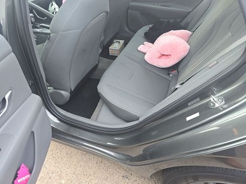 Used 2024 Hyundai Elantra SEL FWD image 10
