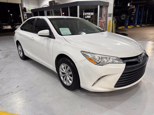Used 2015 Toyota Camry LE FWD image 8