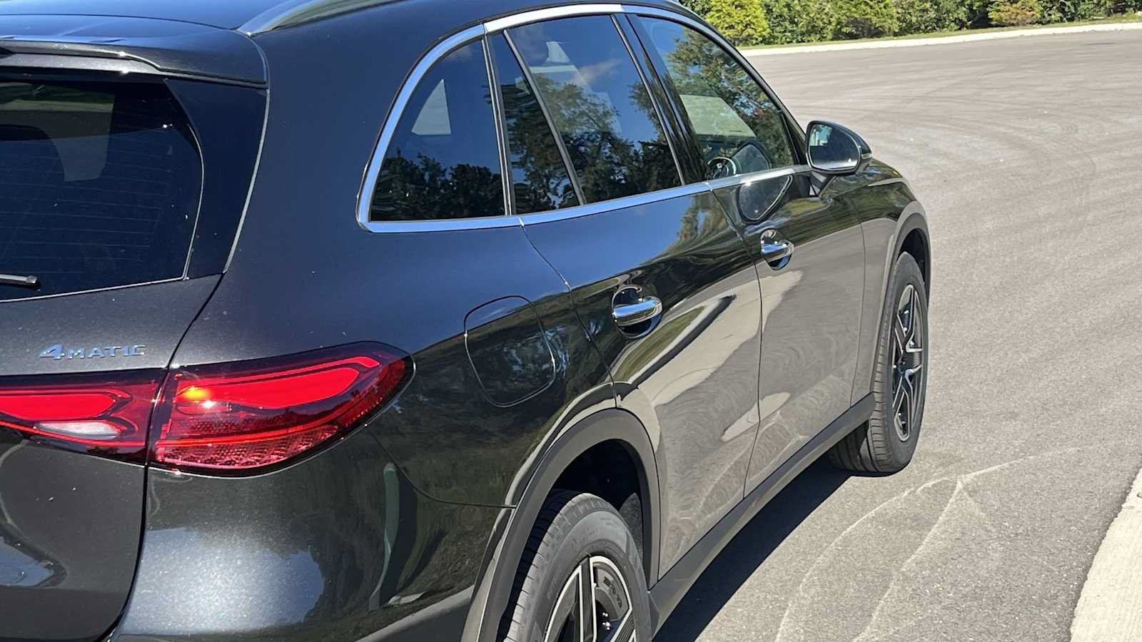 Used 2027 Mercedes-Benz GLC 300 4MATIC image 18