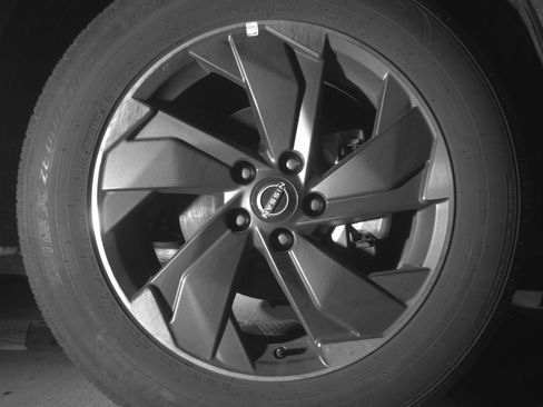 Used 2025 Nissan Rogue SV image 13