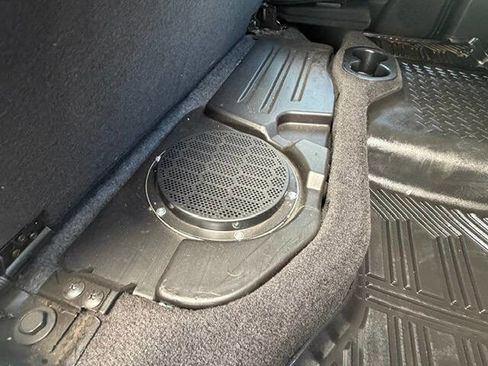 Used 2017 RAM 2500 Laramie AWD/4WD image 36