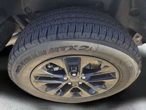 Used 2025 Jeep Wrangler Sahara w/ Safety Group image 39