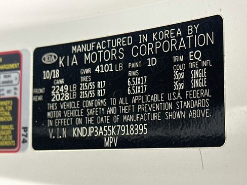 Used 2019 Kia Soul + FWD image 12