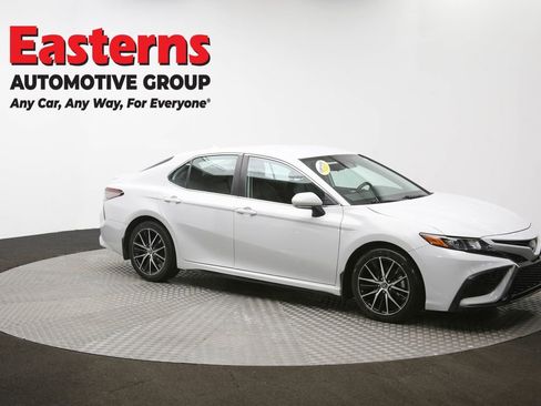 Used 2023 Toyota Camry SE image 47