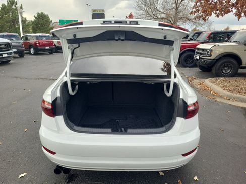 Used 2020 Volkswagen Jetta S w/ Driver Assistance Package image 30