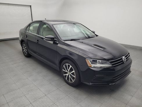 Used 2017 Volkswagen Jetta SE FWD image 13