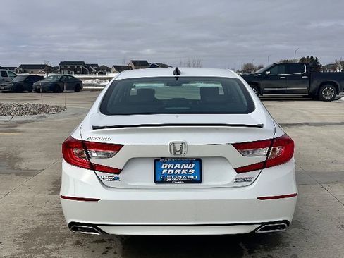 Used 2022 Honda Accord Sport Special Edition image 6