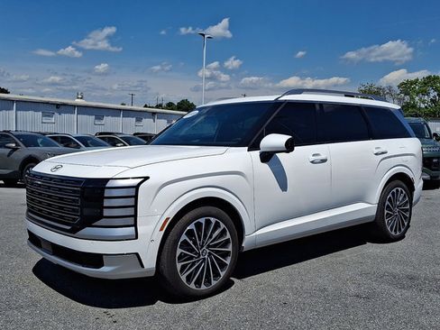 Used 2026 Hyundai Palisade Calligraphy FWD image 1