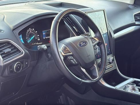 Used 2023 Ford Edge SEL image 9