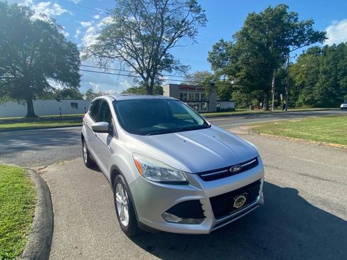 Used 2016 Ford Escape SE image 7
