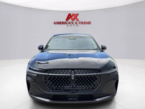 Used 2024 Lincoln Nautilus Premier AWD/4WD image 8