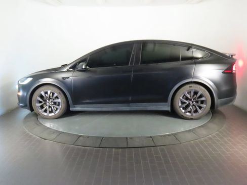 Used 2023 Tesla Model X AWD/4WD image 2