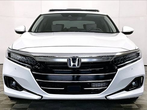 Used 2022 Honda Accord Touring image 3