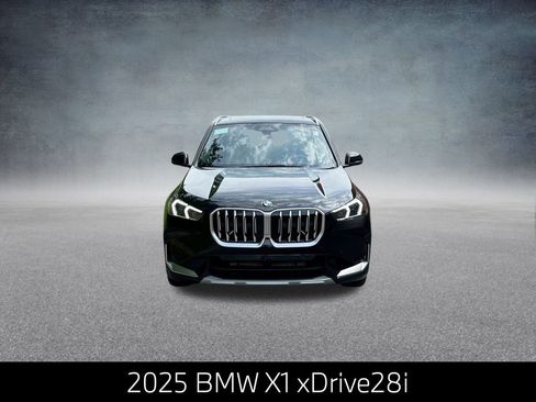 Certified 2025 BMW X1 xDrive28i w/ Convenience Package AWD/4WD image 3
