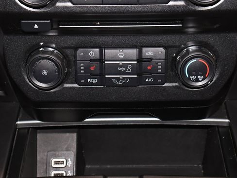 Certified 2018 Ford F150 XLT w/ Equipment Group 302A Luxury image 27