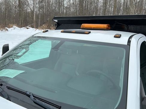 Used 2015 GMC Sierra 3500 4x4 Regular Cab w/ Sierra Convenience Package image 28