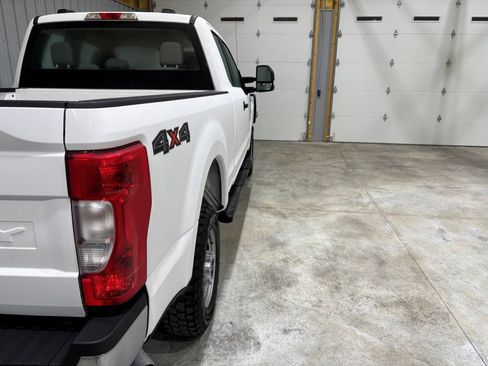 Used 2020 Ford F250 XL w/ Power Equipment Group image 10