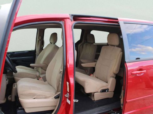 Used 2013 Dodge Grand Caravan SE FWD image 7