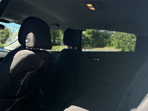 Used 2020 Chevrolet Malibu LT image 11