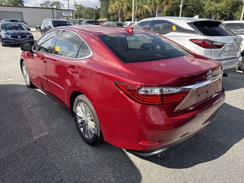 Used 2015 Lexus ES 350 w/ Luxury Package FWD image 3