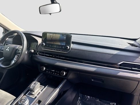 Used 2022 Mitsubishi Outlander SEL Black Edition FWD image 33
