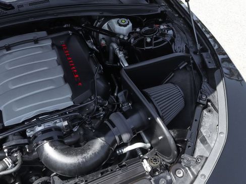 Used 2020 Chevrolet Camaro SS RWD image 13