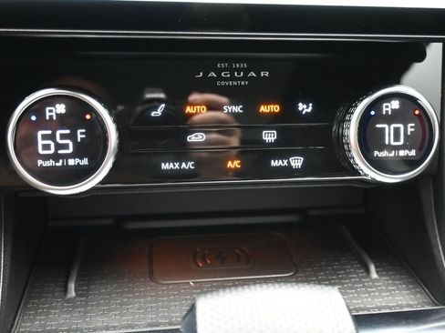 Used 2021 Jaguar F-PACE SVR AWD/4WD image 18