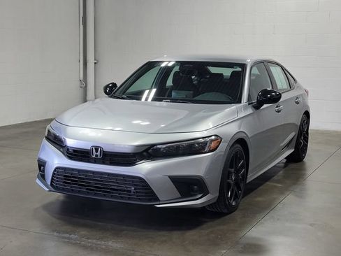 Certified 2024 Honda Civic Sport image 2