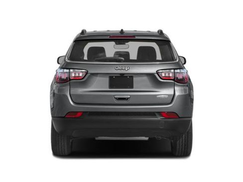 Certified 2022 Jeep Compass Latitude w/ Sun and Sound Group AWD/4WD image 5