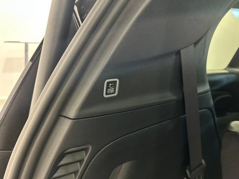 New 2027 Chrysler Pacifica Select FWD image 35