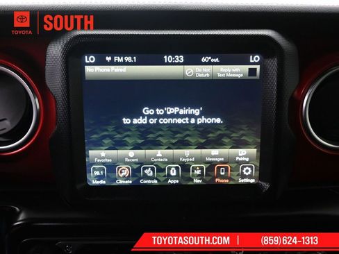 Used 2022 Jeep Wrangler Unlimited Rubicon w/ Xtreme Recon 35" Tire Package image 18