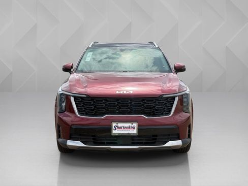 Certified 2025 Kia Sorento S w/ Panoramic Sunroof Package FWD image 2