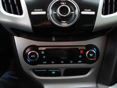 Used 2013 Ford Focus SE image 14