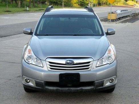 Used 2011 Subaru Outback 2.5i Premium AWD/4WD image 5