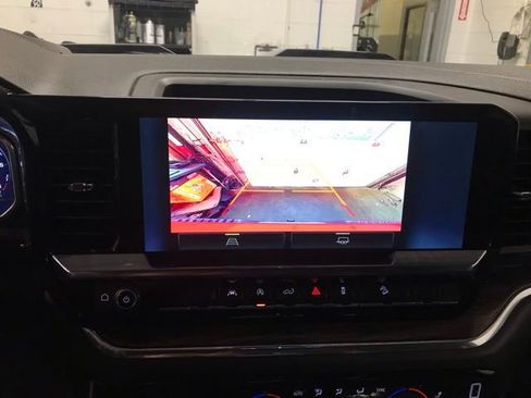 Used 2024 Chevrolet Silverado 1500 LT Trail Boss w/ LPO, Dark Essentials Package image 14