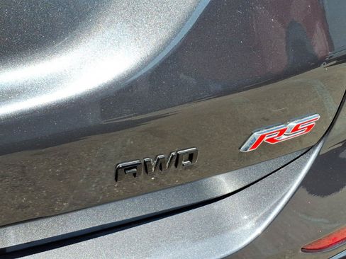 Used 2023 Chevrolet Equinox RS AWD/4WD image 19
