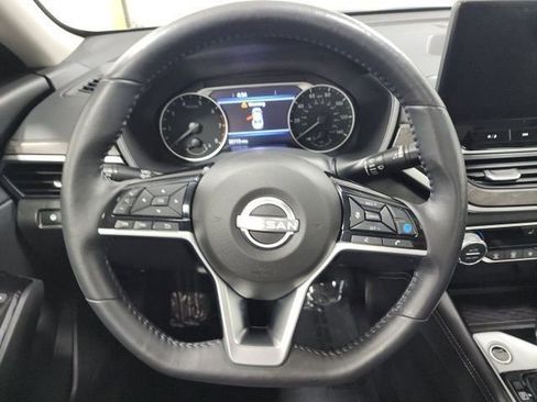 Used 2024 Nissan Altima 2.5 SL FWD image 24