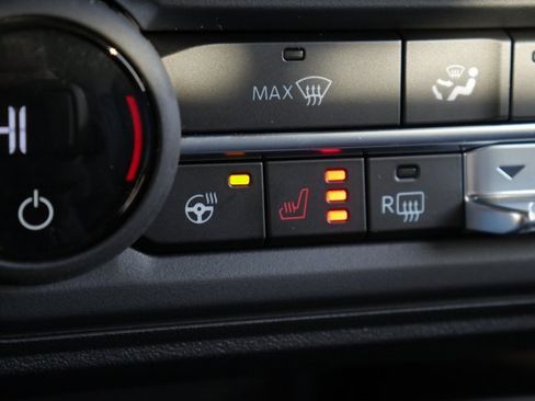 Used 2025 Ford Bronco Outer Banks image 3