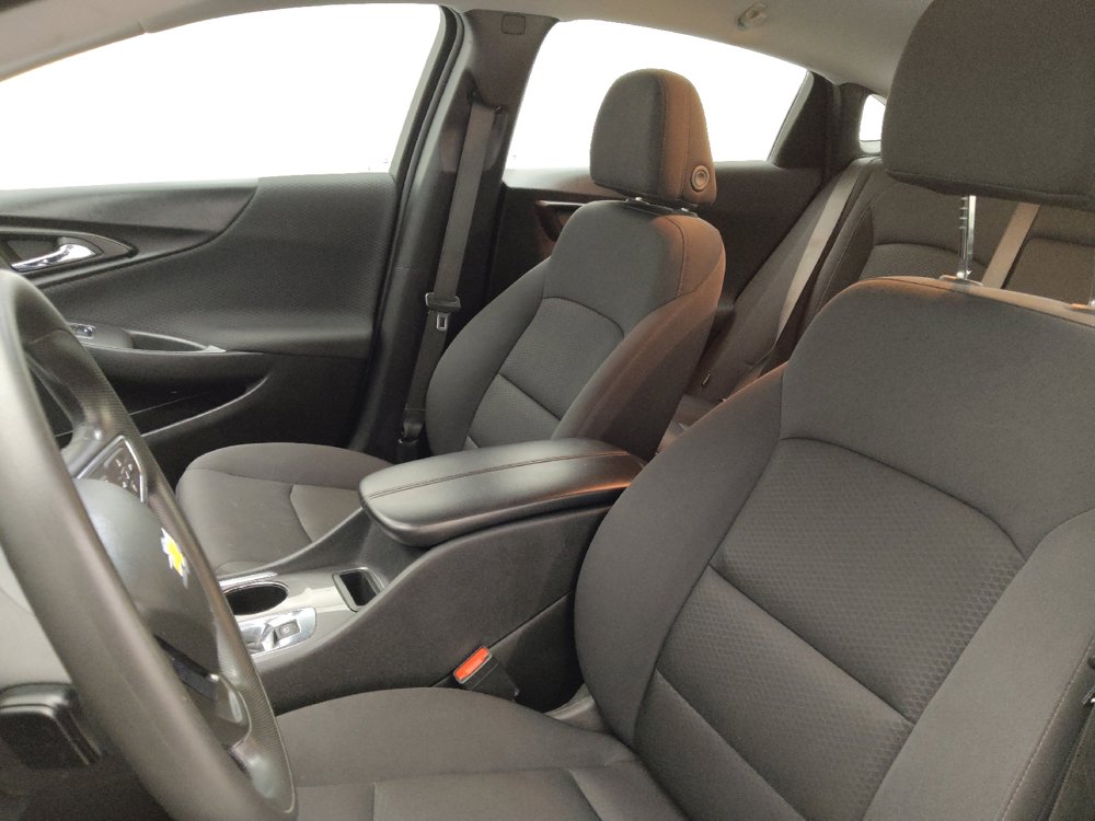 Used 2025 Chevrolet Malibu LT FWD image 17