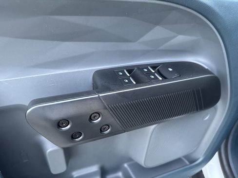 Used 2022 Ford Maverick XL image 14