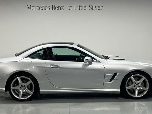 Used 2013 Mercedes-Benz SL 550 image 10